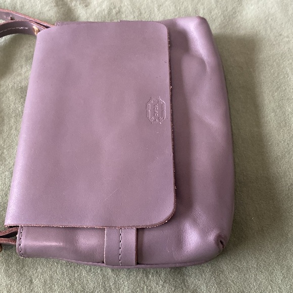 CLARE V Women’s Light Gray Leather Crossbody Bag - Picture 12 of 12